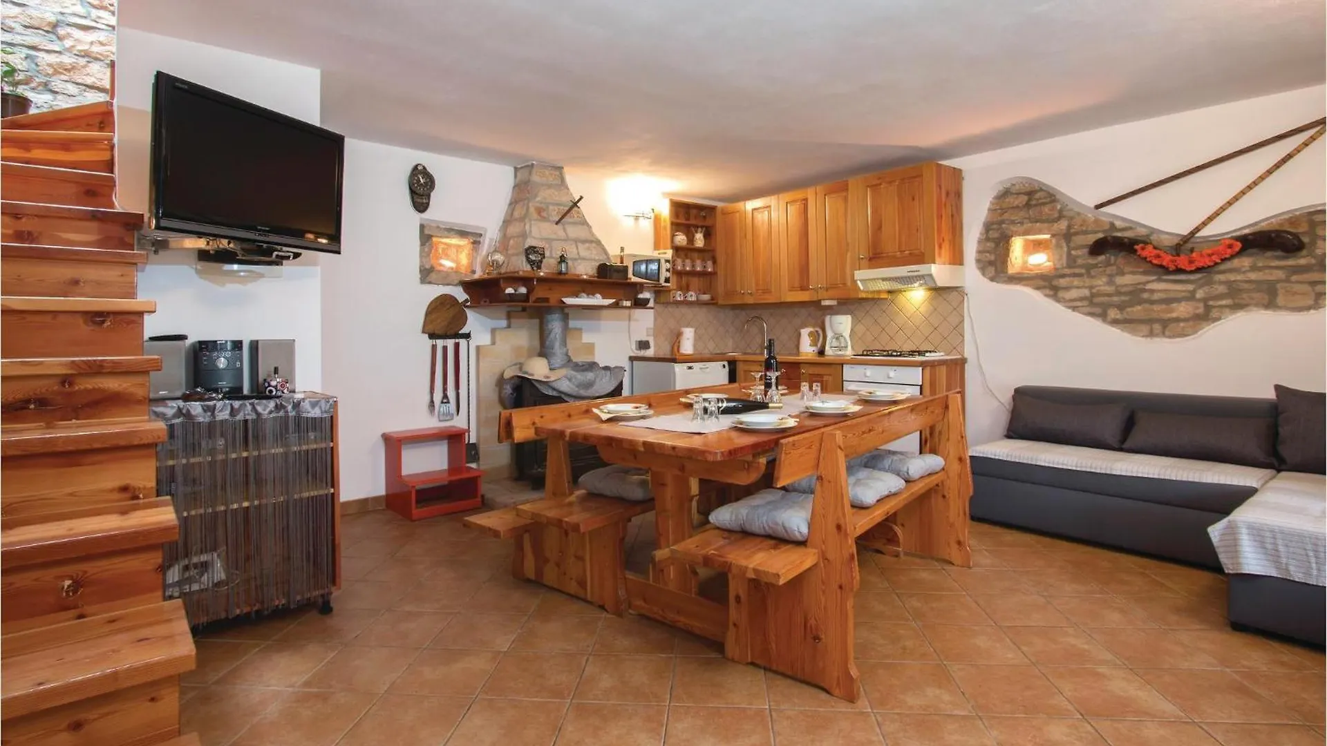 Lovely Home In Svetvincenat With Wifi Hırvatistan